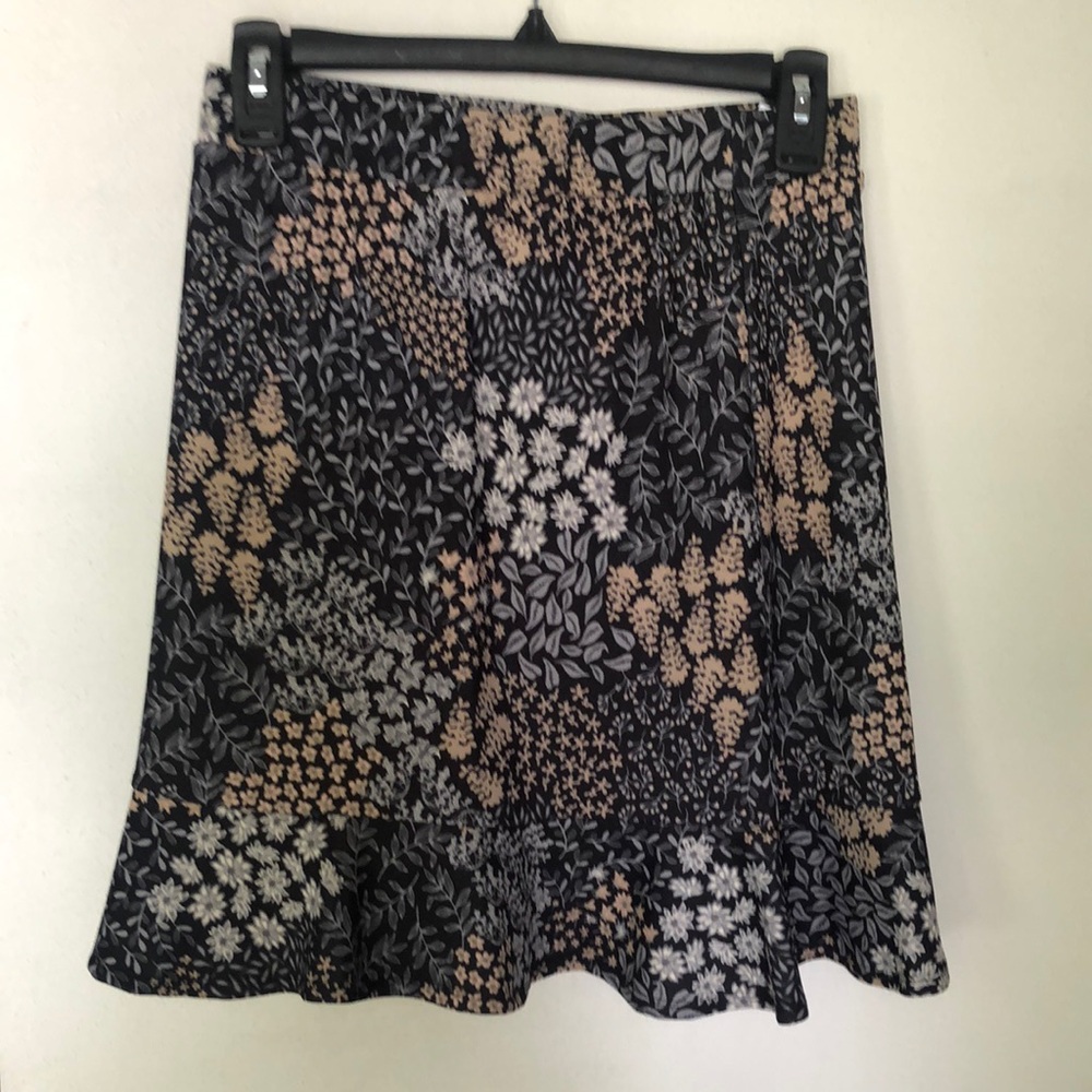 Isaac Mizrahi Cream and Tan Knee-Length Trumpet Skirt